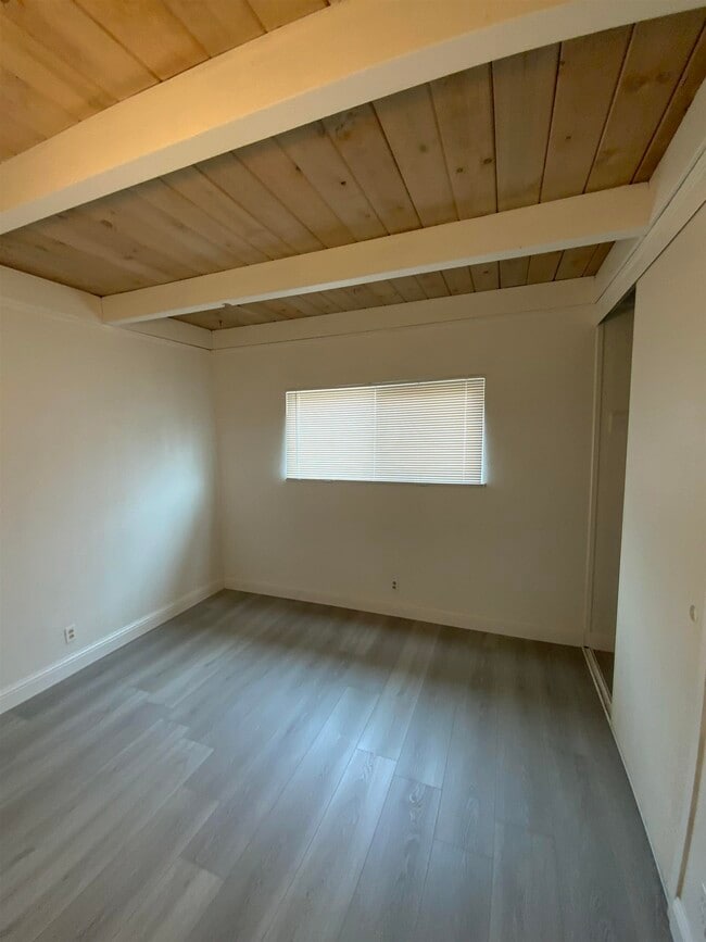 Photo - 461 Corte Arango