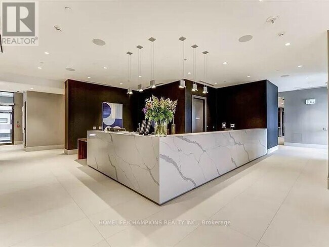 Photo - 2550 Simcoe St N Unit 2208