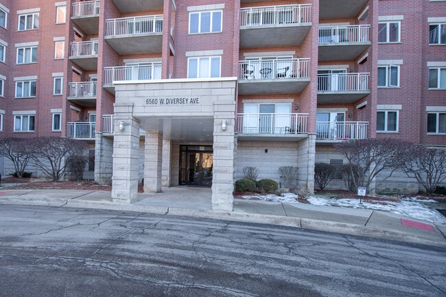 Photo - 6560 W Diversey Ave Unit 605D