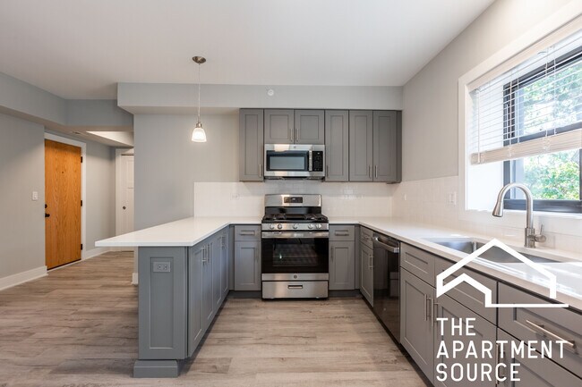 Photo - 1131 Oak Ave