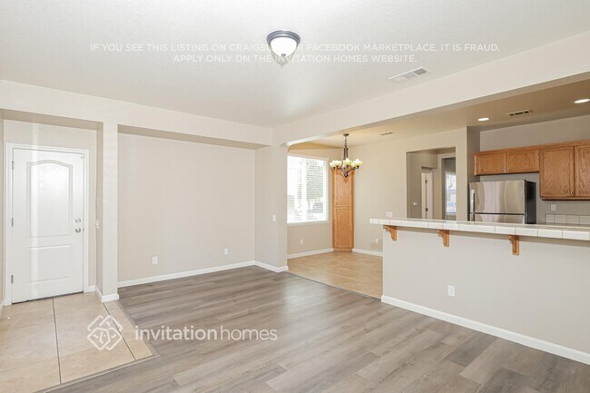 Photo - 2748 Cobbler St