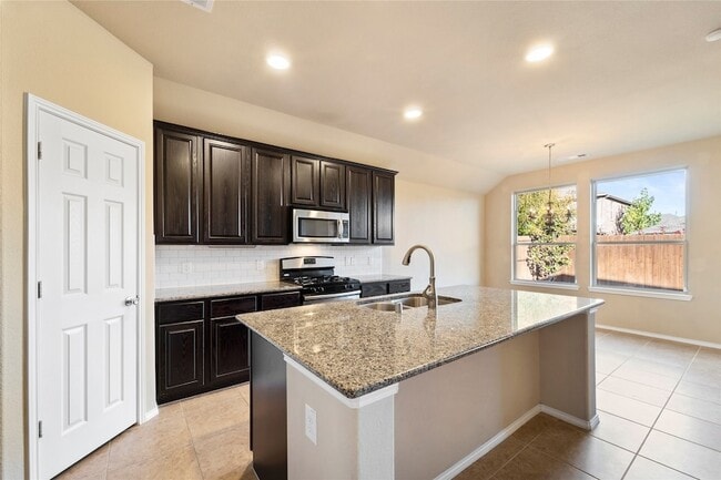 Photo - 1809 Whistler Dr