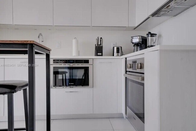 Photo - 501 NE 31st St Unit 3709