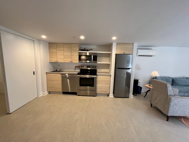 Photo - 503 Quincy St NW Unit 503 Quincy St NW #B
