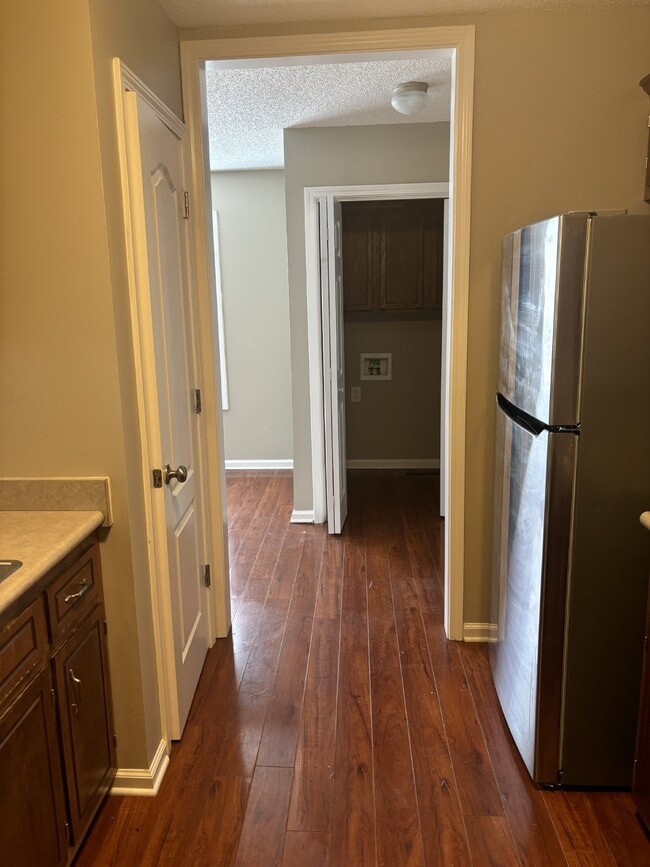 Building Photo - 409 Athena Dr Rental