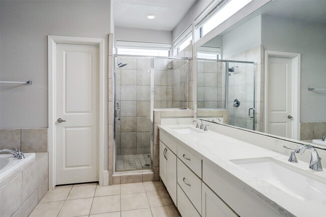 Photo - 1224 Delano St