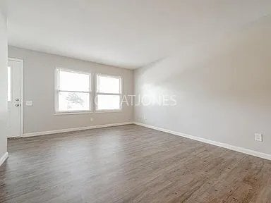 Photo - 11020 Linnell Dr