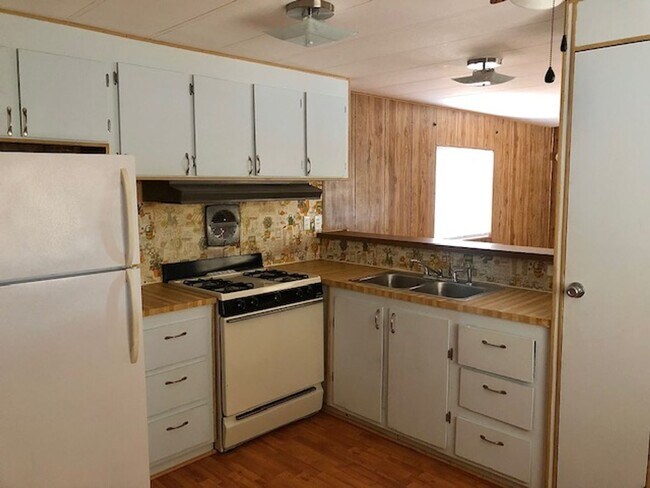 Photo - Manufactured Home in Niland!