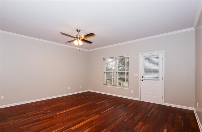 Photo - 2145 Hollywood Dr NW Unidad 2