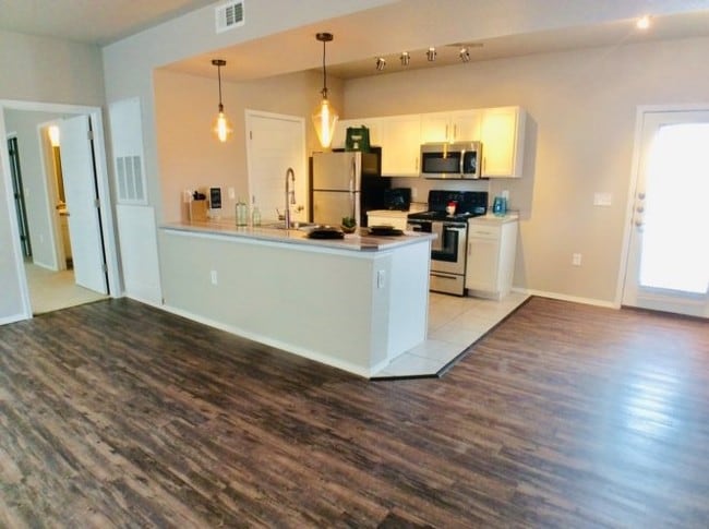 Photo - Crown Lone Oak Apartment Homes