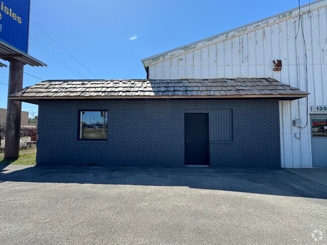 Building Photo - Alpena Commercial Office Space Rental