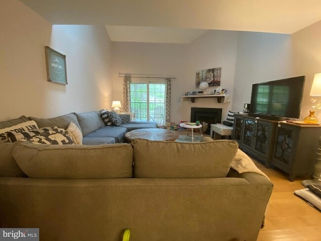 Photo - 240 Valley Stream Ln Unit 240