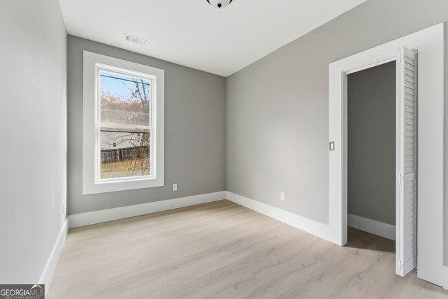 Photo - 1409 Northwest Dr NW Unit 2