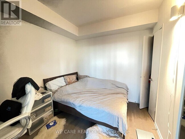 Photo - 1 Bloor St E Unit 3502