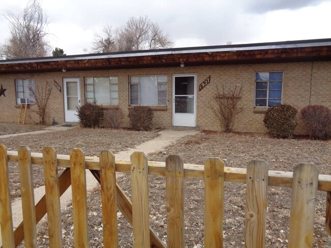 Building Photo - 1927 S Elati St Unit 1927