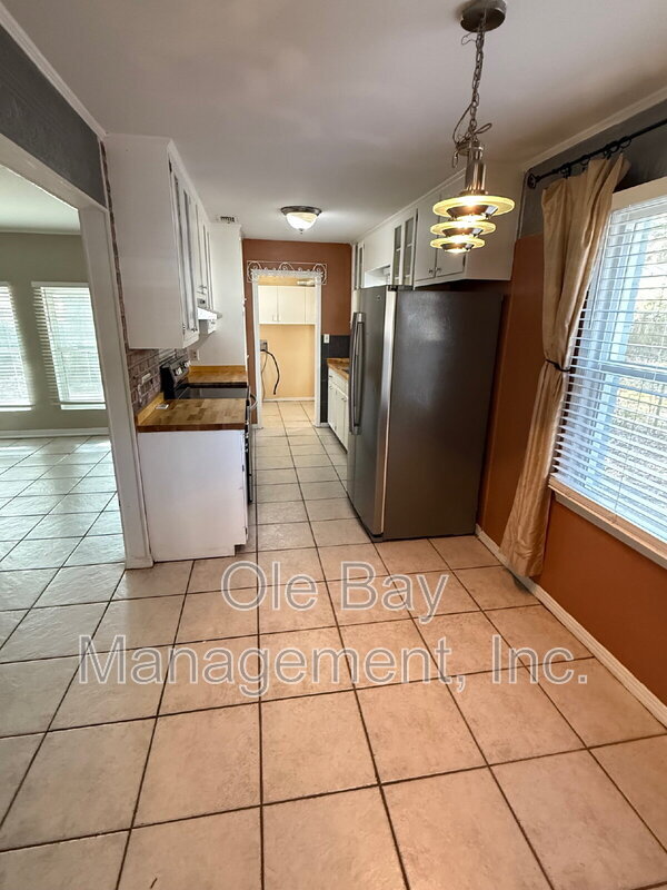 Photo - 5555 Vanderbilt Dr