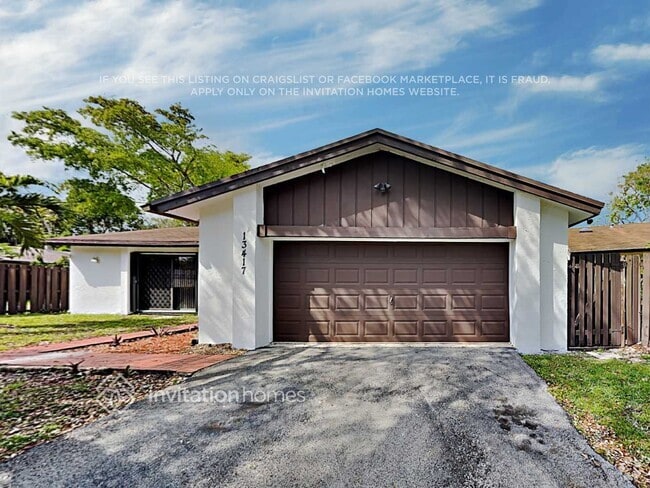 Building Photo - 13417 SW 108th St Cir Rental