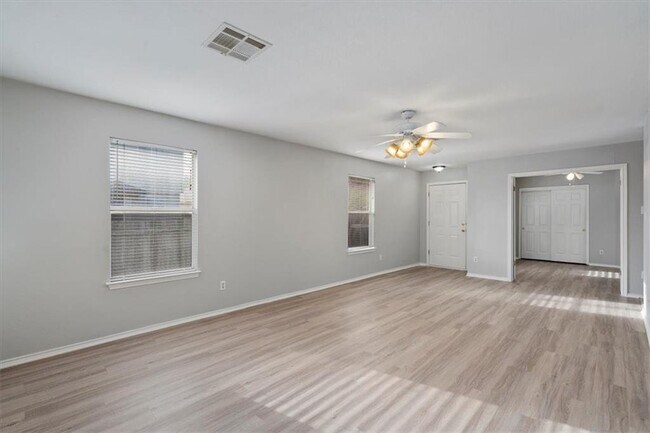 Photo - 1003 Double File Trail