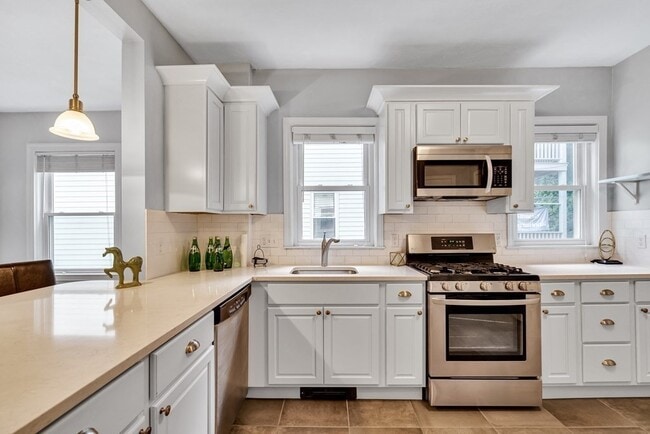 Photo - 558 Washington St Unit 2