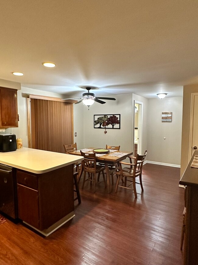 60 Glendale Ter Townhome Townhome Rental in Orchard Park NY