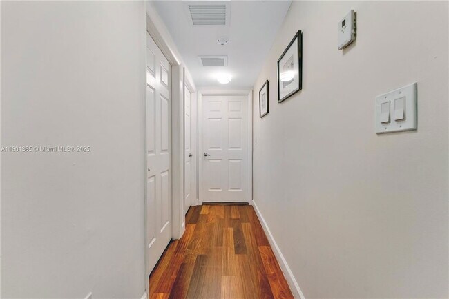 Photo - 927 Euclid Ave