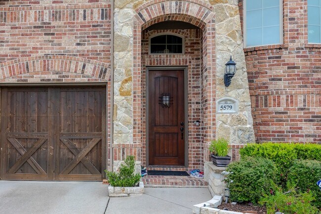 Photo - 5579 Lightfoot Ln