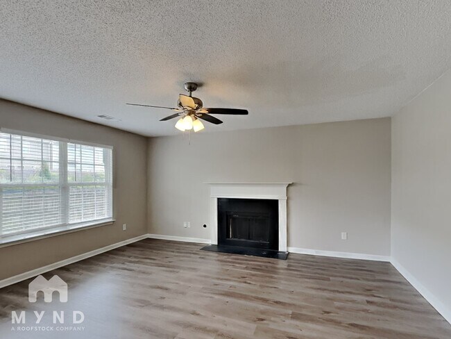 Photo - 11640 Registry Blvd