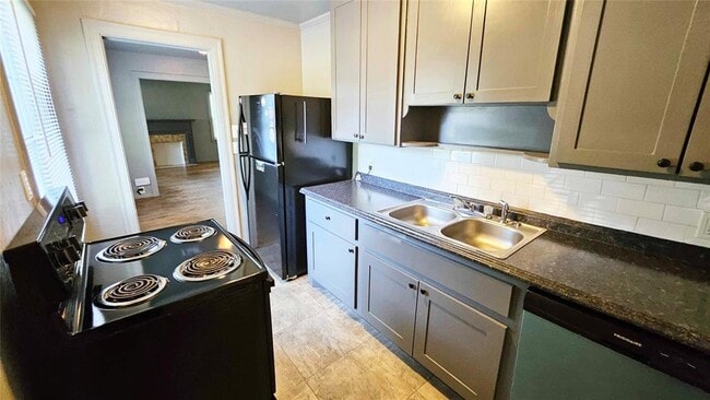 Photo - 2012 NE 19th St