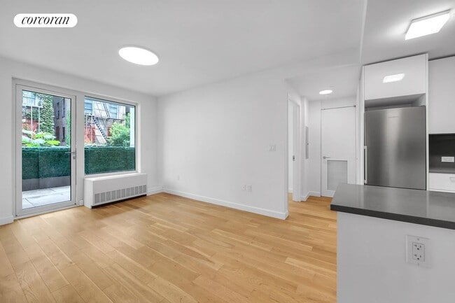 Photo - 111 E 115th St