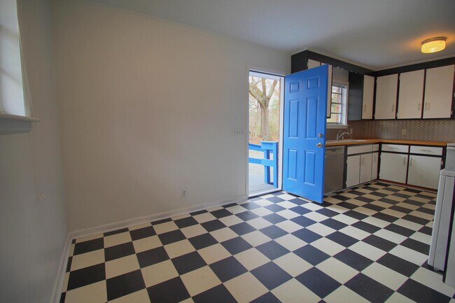 Photo - Beautiful 3 Bedroom 1.5 Bath Home Availabl...