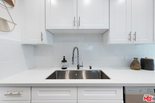 Photo - 818 Pacific Ave Unit 1