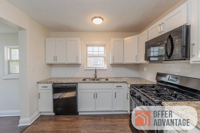 Photo - 1529 Parkhill Rd