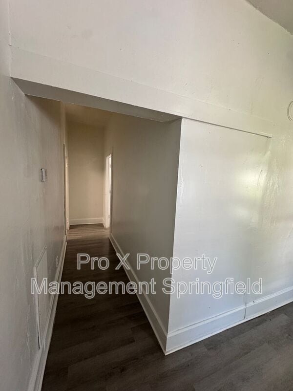 Photo - 618 W Calhoun St
