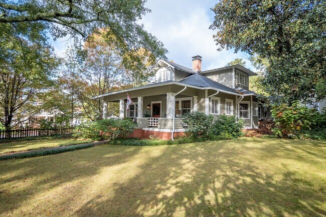 Photo - 290 Milledge Cir