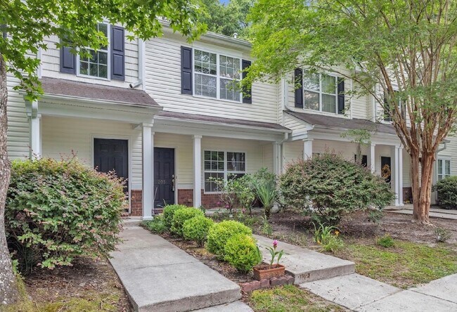 Photo - 203 Twin Tree Dr