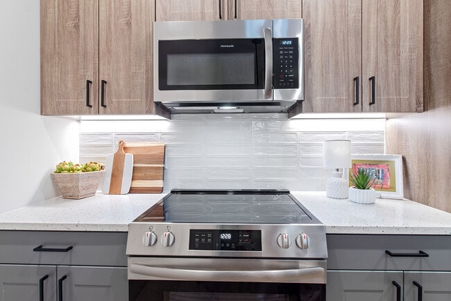 Photo - The Henslow Daniel Island Apartments & Townhomes