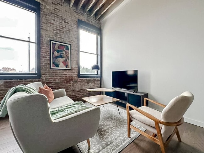 403 W 4th St N Unit SI ID1534863P