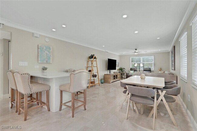 Photo - 642 12th Ave S