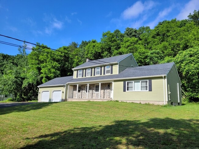 Photo - 205 Perkins St