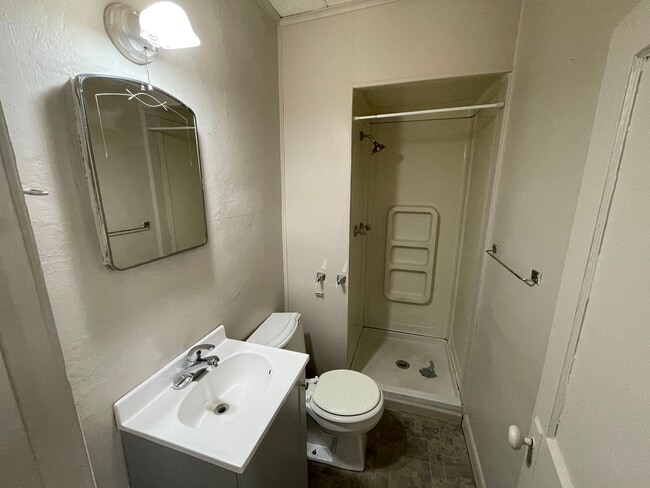 Photo - Biston Apartments