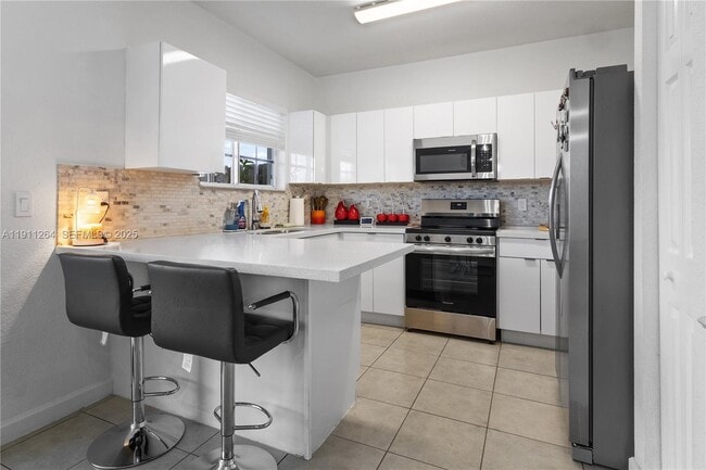 Photo - 2741 NE 4th St Unit 103