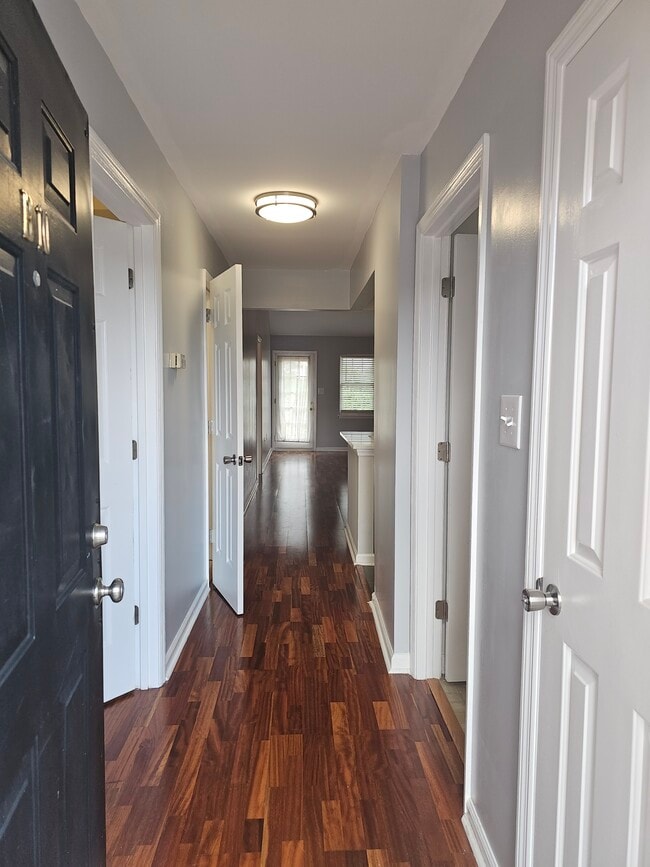 Building Photo - 2165 S Milledge Ave Unit B10