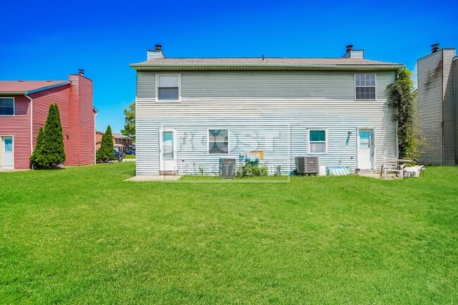 Photo - 5623-5625-5625 Chatford Dr Unit 5623