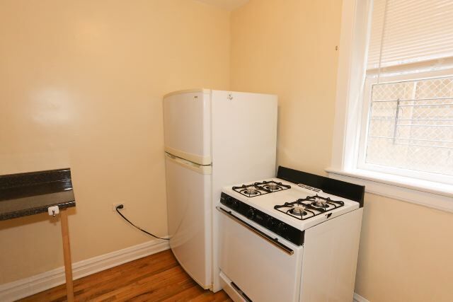 Photo - 632 W Aldine Ave Unit R-G