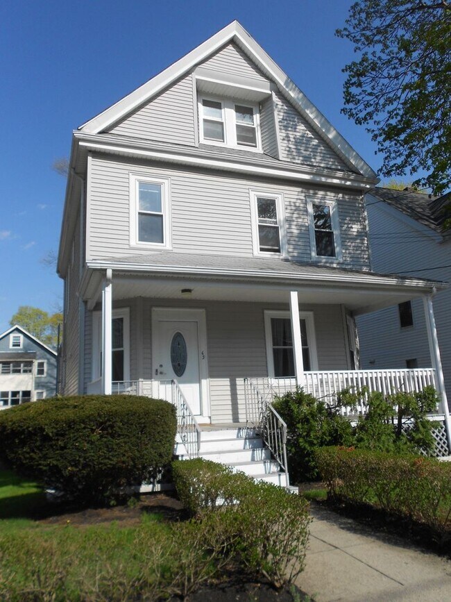 66 Fairbanks St