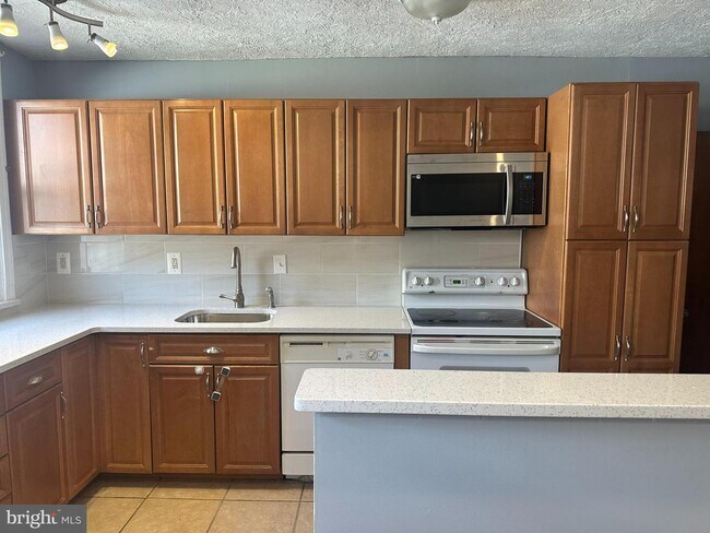 Photo - 4511 Vista St