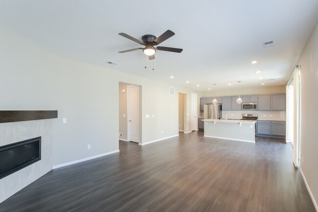 Photo - 3565 Makley Cir