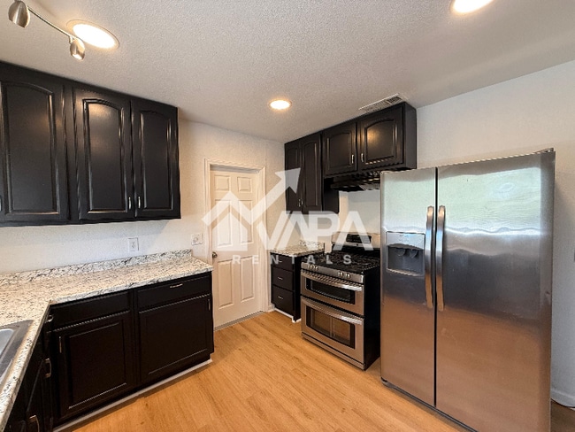 Photo - 9418 Shields Dr