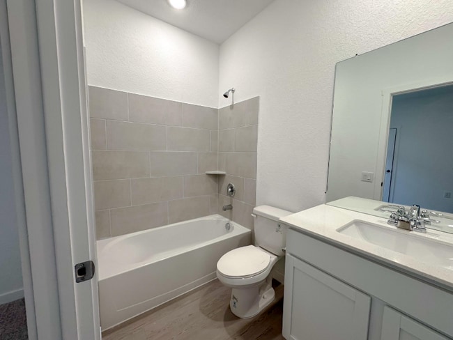 Photo - 1419 Caceres Spur