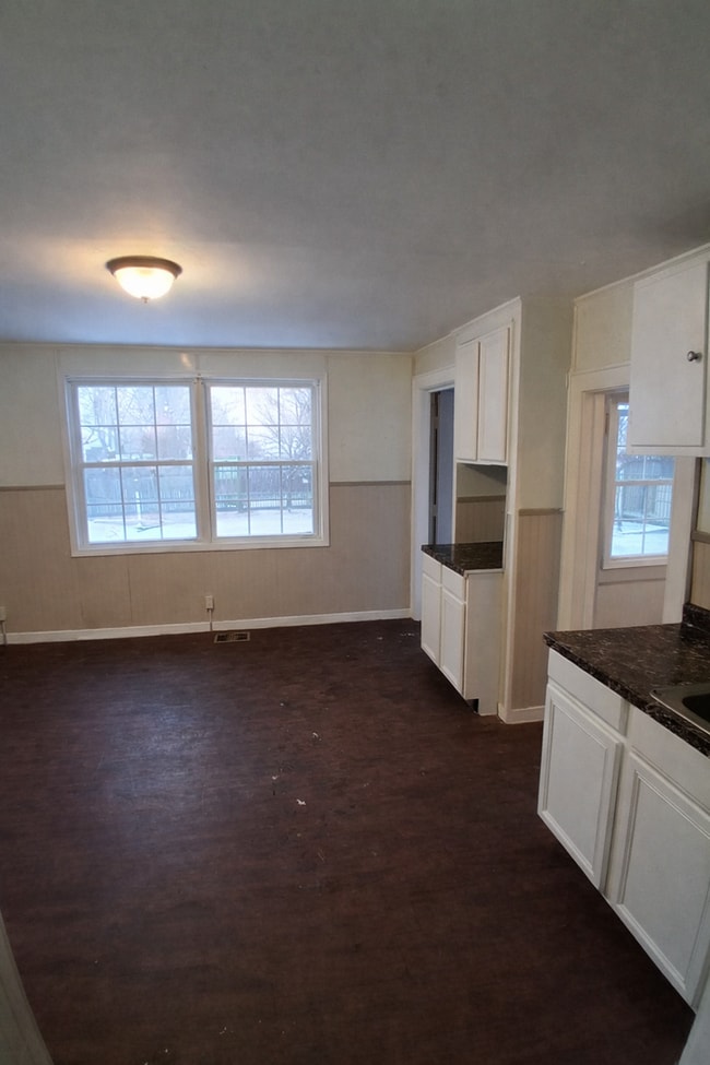 Photo - 8 Pulaski St Unit 1